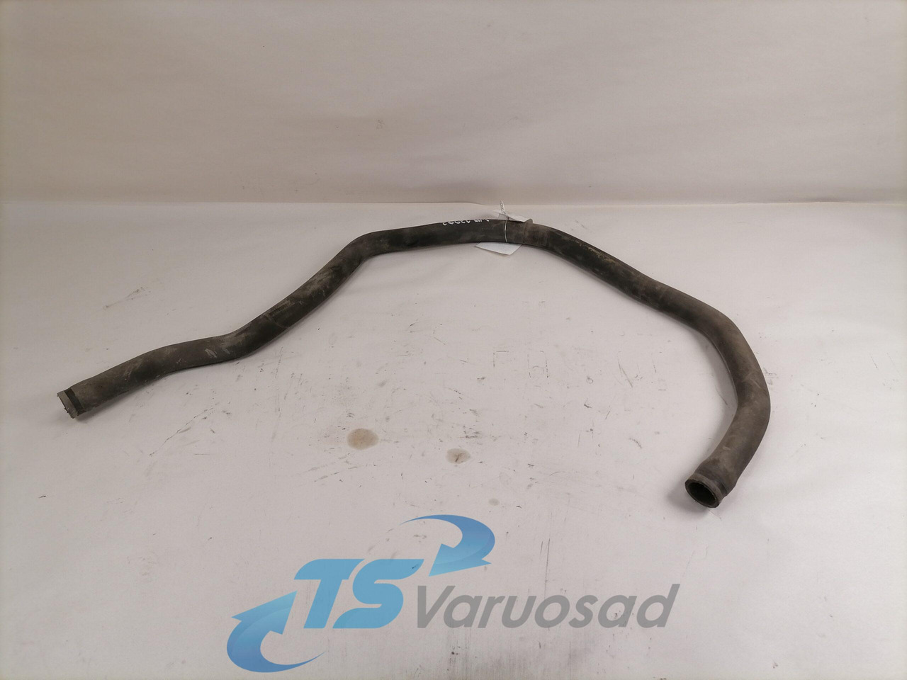 Volvo Cooling pipe 21242536 - Система охлаждения для Грузовиков: фото 1 Volvo Cooling pipe 21242536 - Система охлаждения для Грузовиков: фото 1