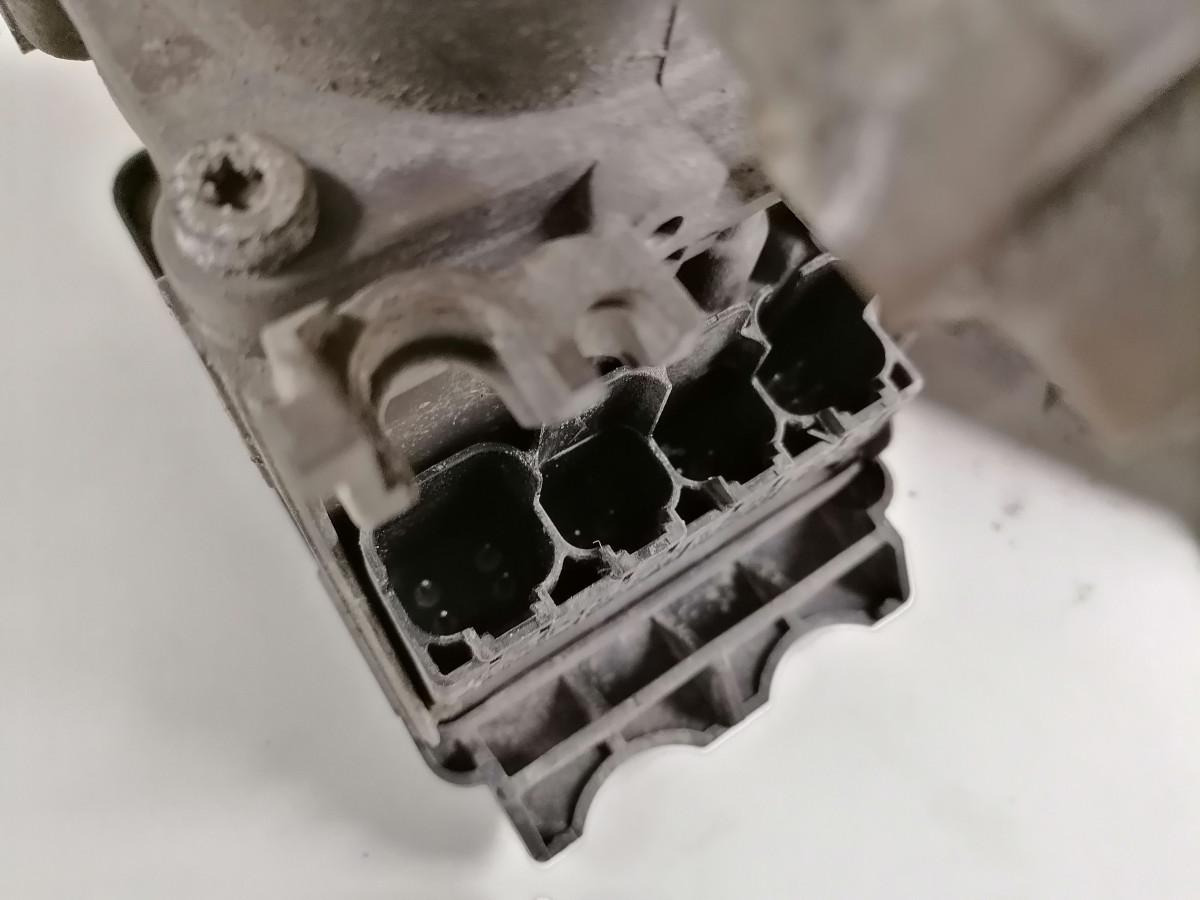 Volvo EBS brake valve 21114974 - Тормозной клапан для Грузовиков: фото 4 Volvo EBS brake valve 21114974 - Тормозной клапан для Грузовиков: фото 4