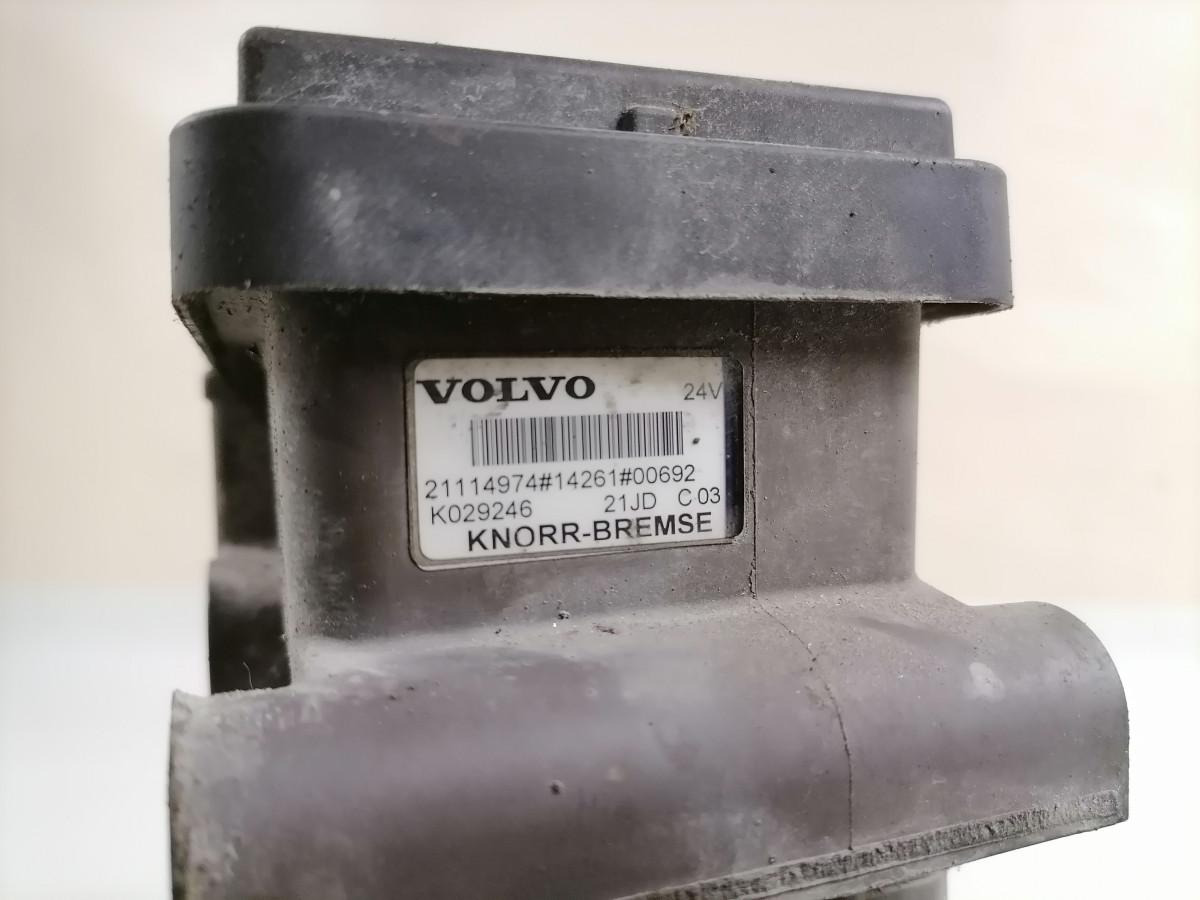 Volvo EBS brake valve 21114974 - Тормозной клапан для Грузовиков: фото 3 Volvo EBS brake valve 21114974 - Тормозной клапан для Грузовиков: фото 3