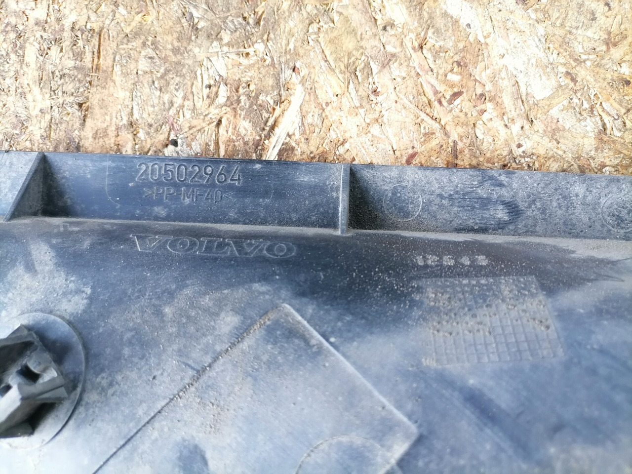 Volvo Fan shroud 20502964 - Радиатор для Грузовиков: фото 4 Volvo Fan shroud 20502964 - Радиатор для Грузовиков: фото 4