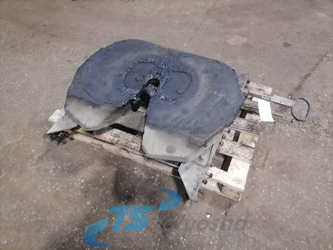 Volvo Fifht wheel 21587549 - Седло для Грузовиков: фото 1 Volvo Fifht wheel 21587549 - Седло для Грузовиков: фото 1
