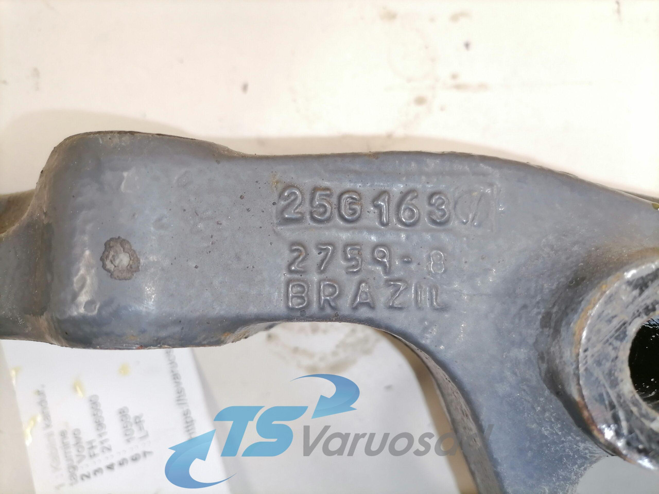 Volvo Kabiini kandur, tagumine 21196590 - Подвеска кабины для Грузовиков: фото 2 Volvo Kabiini kandur, tagumine 21196590 - Подвеска кабины для Грузовиков: фото 2