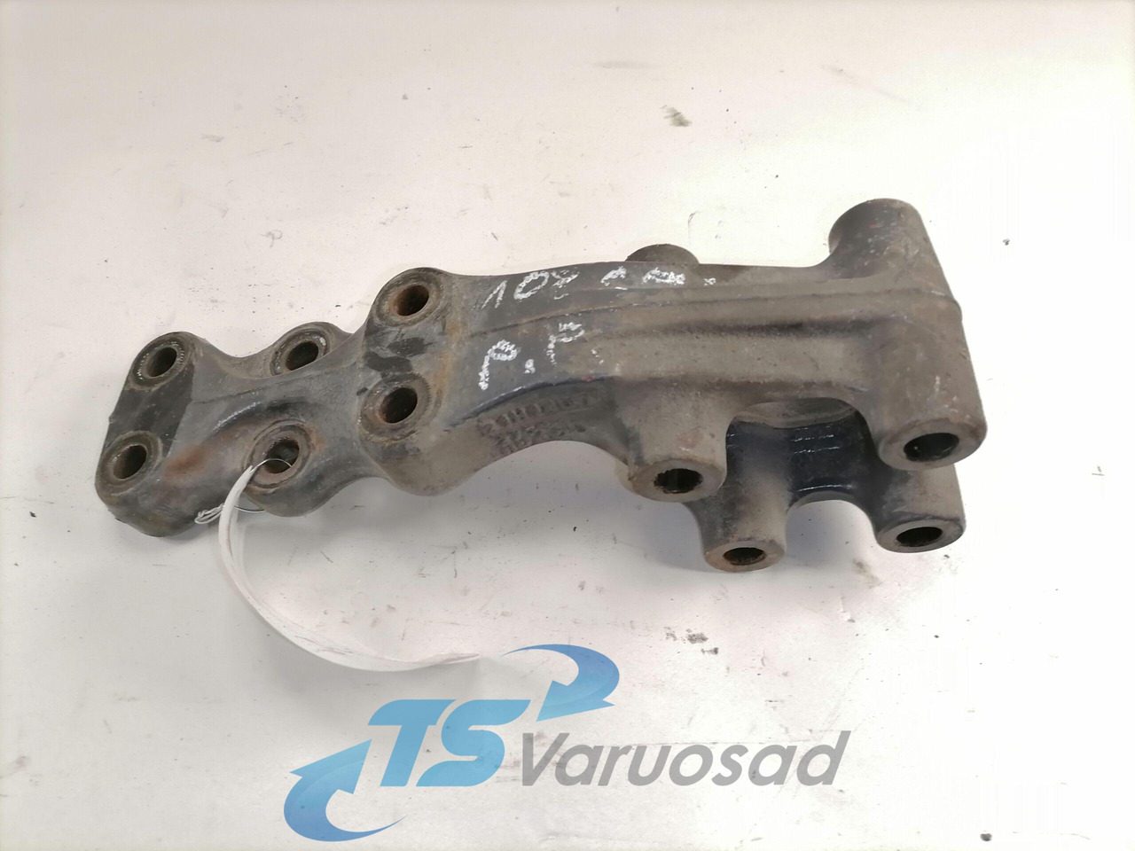 Volvo Kabiini kandur, tagumine 21196590 - Подвеска кабины для Грузовиков: фото 4 Volvo Kabiini kandur, tagumine 21196590 - Подвеска кабины для Грузовиков: фото 4