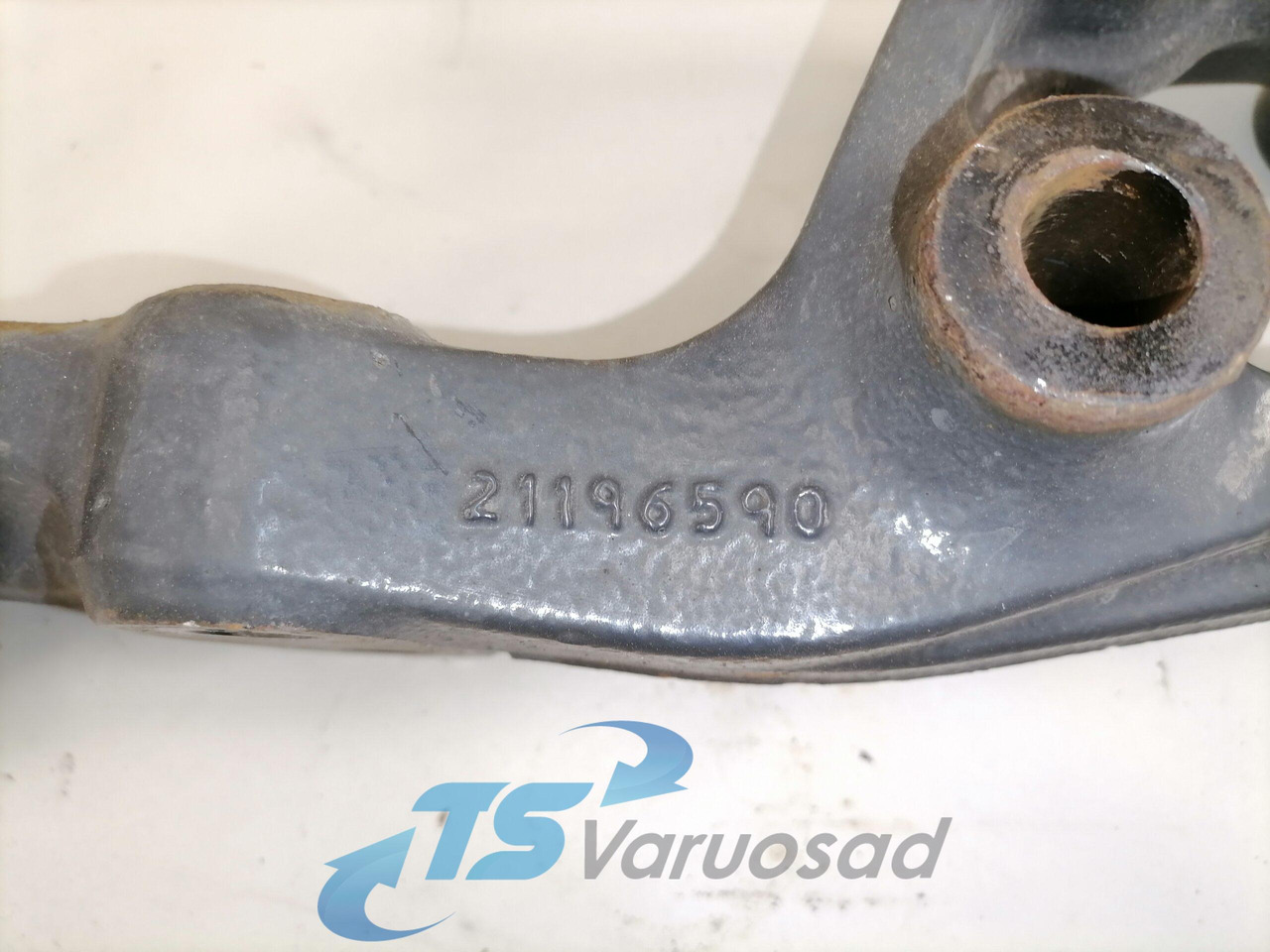 Volvo Kabiini kandur, tagumine 21196590 - Подвеска кабины для Грузовиков: фото 2 Volvo Kabiini kandur, tagumine 21196590 - Подвеска кабины для Грузовиков: фото 2