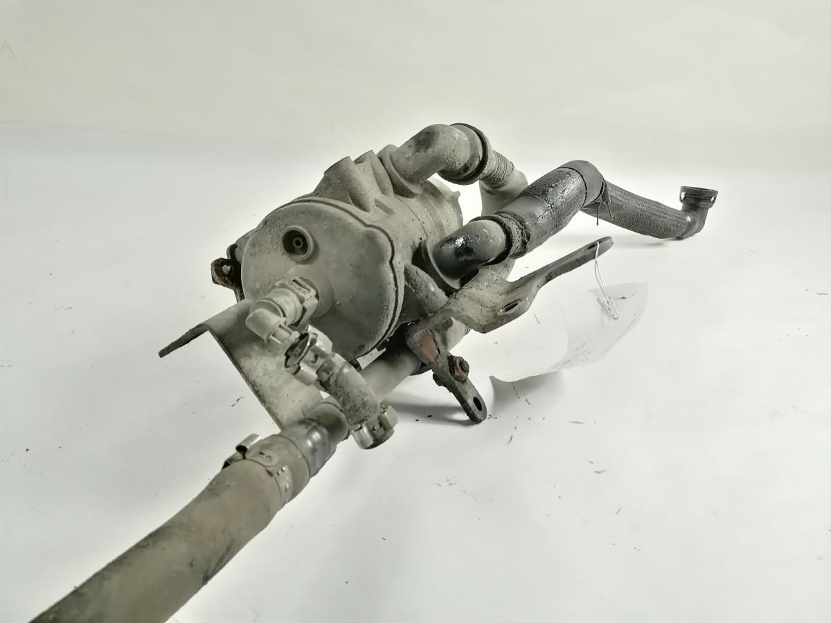 Volvo Karterituulutuse õliaurude separaator 21719553 - Картер для Грузовиков: фото 3 Volvo Karterituulutuse õliaurude separaator 21719553 - Картер для Грузовиков: фото 3