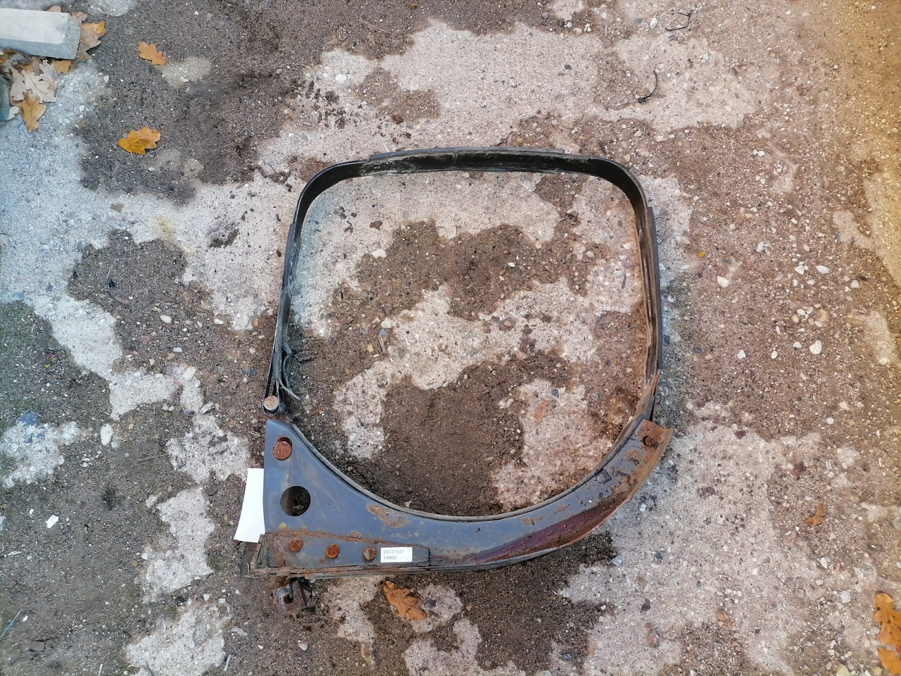 Volvo Kütusepaagi kandur, Volvo 20721537 - Топливный бак для Грузовиков: фото 1 Volvo Kütusepaagi kandur, Volvo 20721537 - Топливный бак для Грузовиков: фото 1