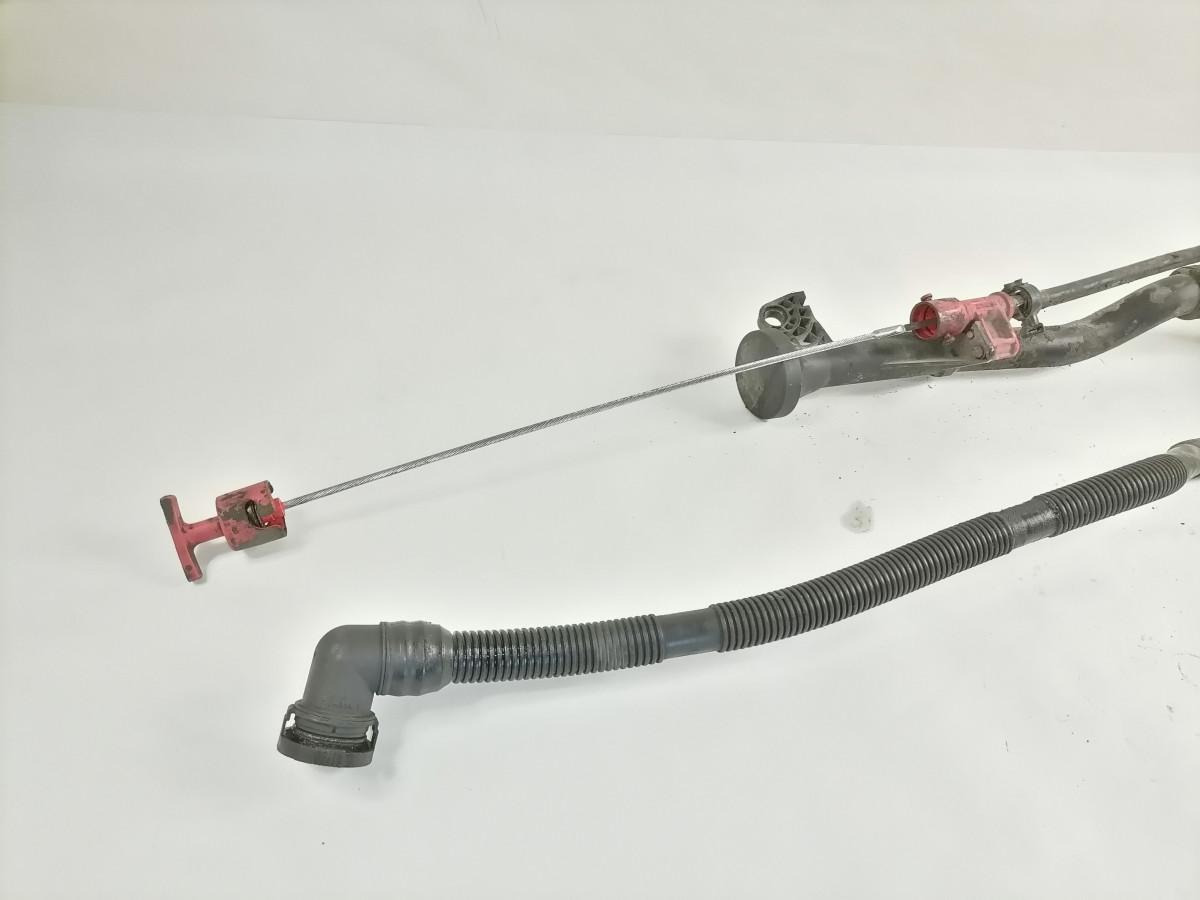 Volvo Oil pipe 22093225 - Двигатель и запчасти для Грузовиков: фото 3 Volvo Oil pipe 22093225 - Двигатель и запчасти для Грузовиков: фото 3