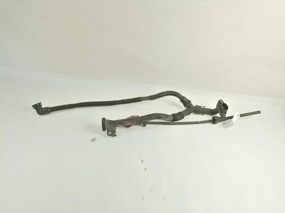 Volvo Oil pipe 22093225 - Двигатель и запчасти для Грузовиков: фото 2 Volvo Oil pipe 22093225 - Двигатель и запчасти для Грузовиков: фото 2