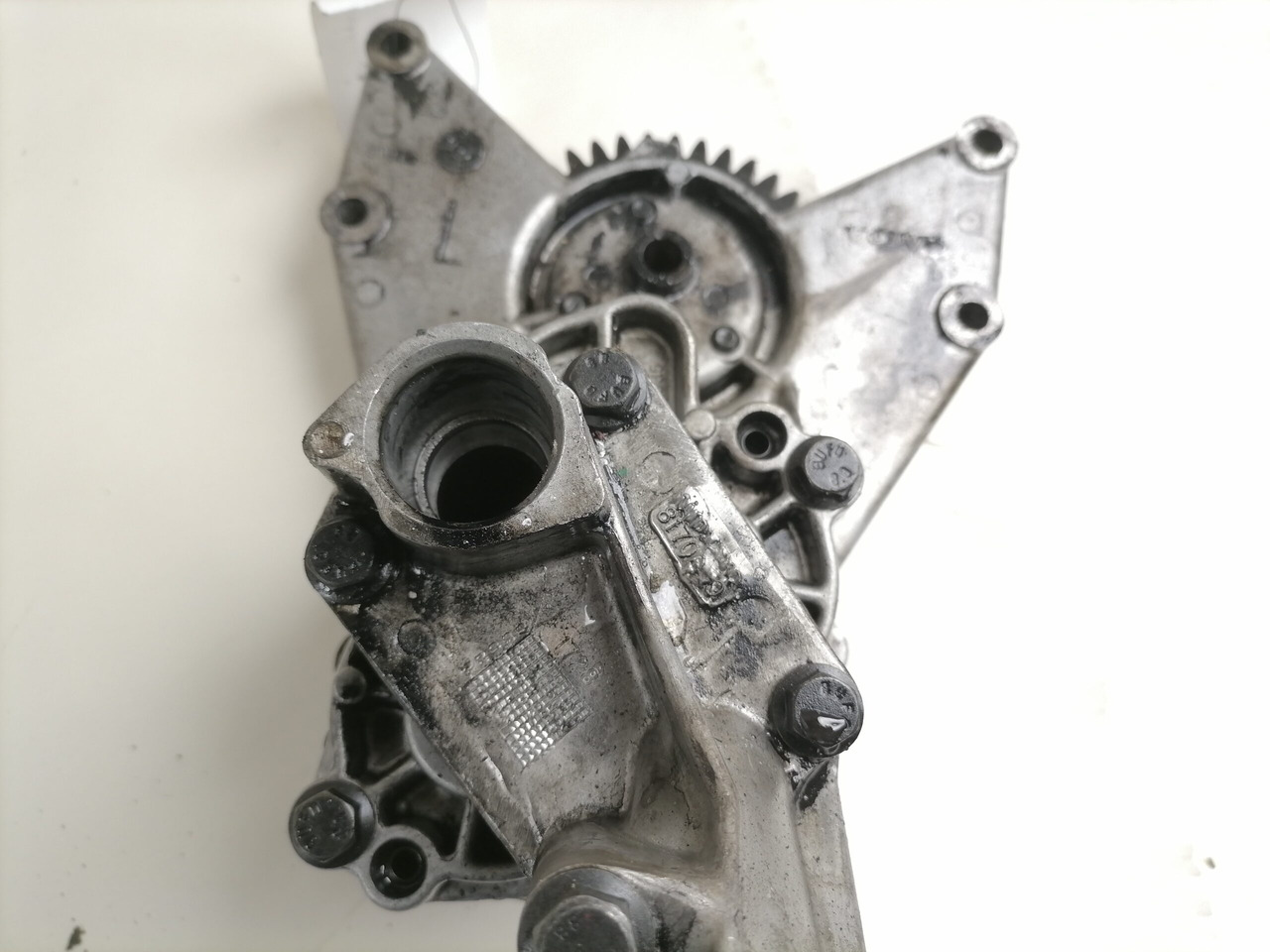 Volvo Oil pump 8170465 - Масляный насос для Грузовиков: фото 2 Volvo Oil pump 8170465 - Масляный насос для Грузовиков: фото 2