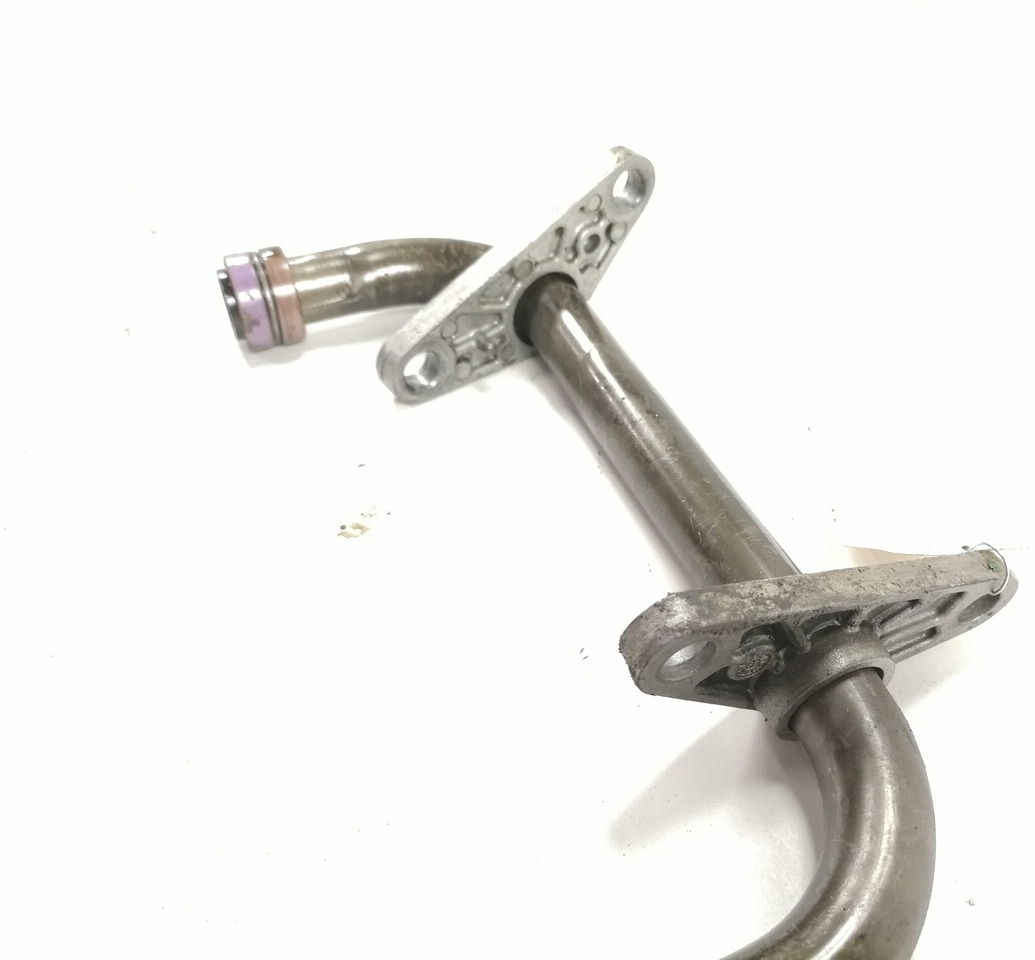 Volvo Oil pump pipe 20498189 - Масляный насос для Грузовиков: фото 4 Volvo Oil pump pipe 20498189 - Масляный насос для Грузовиков: фото 4