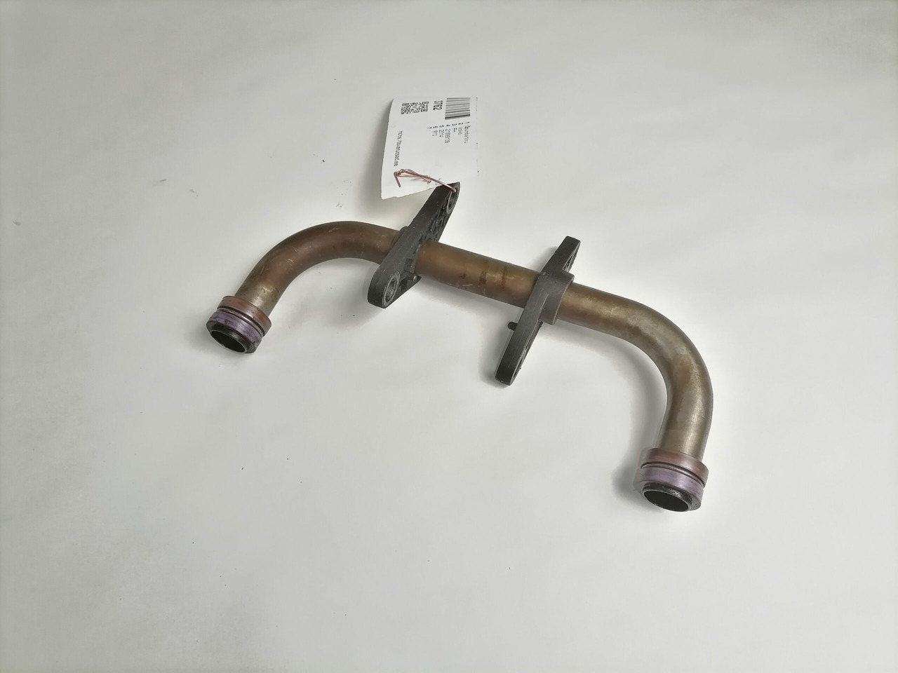 Volvo Oil pump pipe 21599109 - Масляный насос для Грузовиков: фото 1 Volvo Oil pump pipe 21599109 - Масляный насос для Грузовиков: фото 1