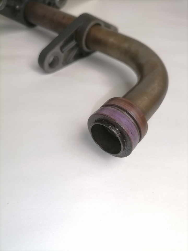 Volvo Oil pump pipe 21599109 - Масляный насос для Грузовиков: фото 4 Volvo Oil pump pipe 21599109 - Масляный насос для Грузовиков: фото 4