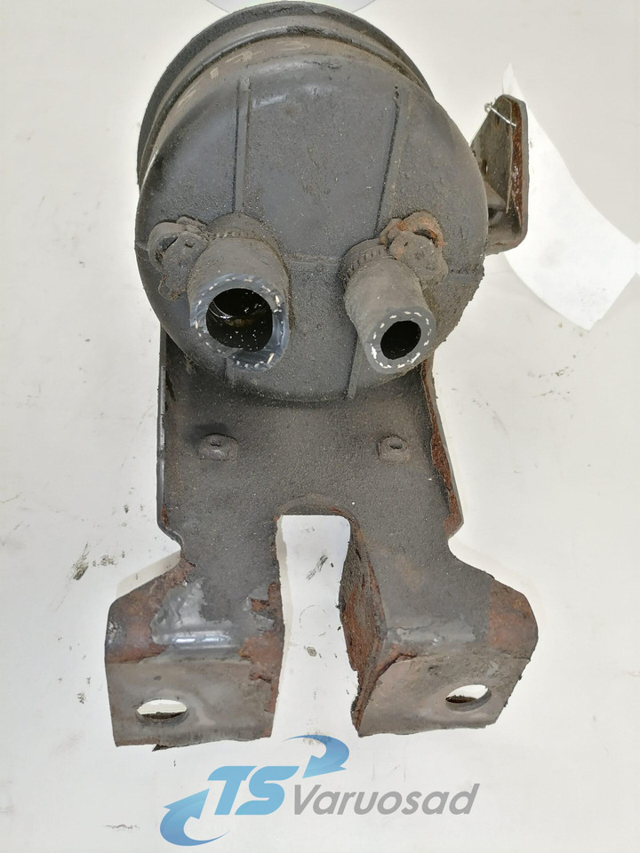 Volvo Steering oil tank+ bracket 1592945 - Шланг рулевого управления для Грузовиков: фото 4 Volvo Steering oil tank+ bracket 1592945 - Шланг рулевого управления для Грузовиков: фото 4