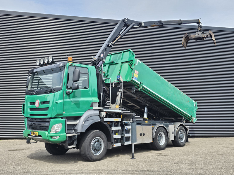 DAF TATRA T158/II 6X6 / HMF Z CRANE + 2 SIDE TIPPER - Самосвал, Автоманипулятор: фото 1 DAF TATRA T158/II 6X6 / HMF Z CRANE + 2 SIDE TIPPER - Самосвал, Автоманипулятор: фото 1