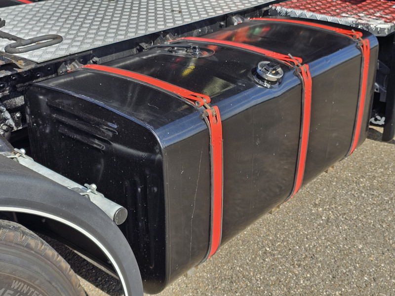 Scania R164.580 V8 / MANUAL / RETARDER / TOPLINE - Тягач: фото 3 Scania R164.580 V8 / MANUAL / RETARDER / TOPLINE - Тягач: фото 3