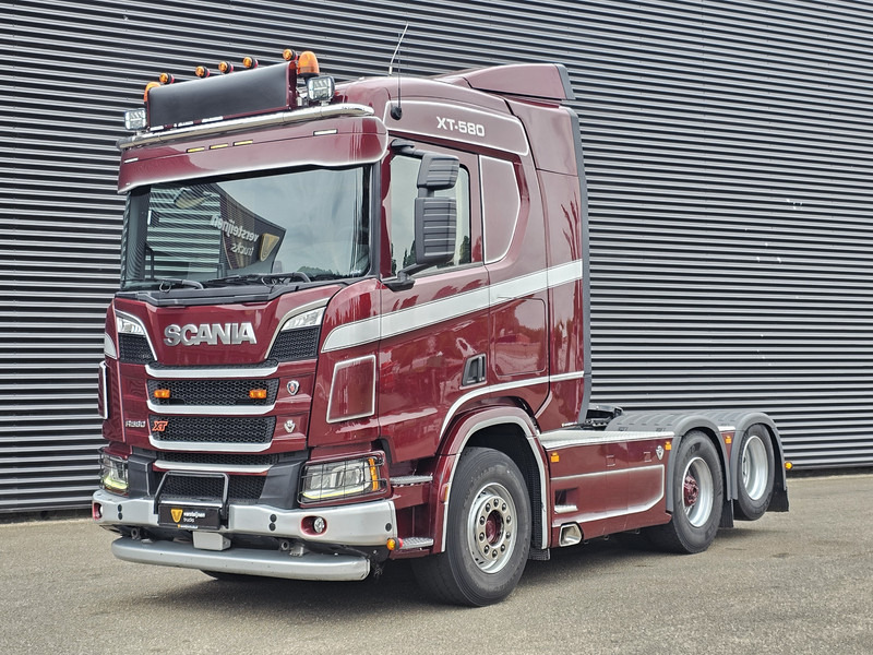 Scania R580 V8 XT / 6x2 BOOGIE / RETARDER / HYDRAULIC / 80T - Тягач: фото 1 Scania R580 V8 XT / 6x2 BOOGIE / RETARDER / HYDRAULIC / 80T - Тягач: фото 1
