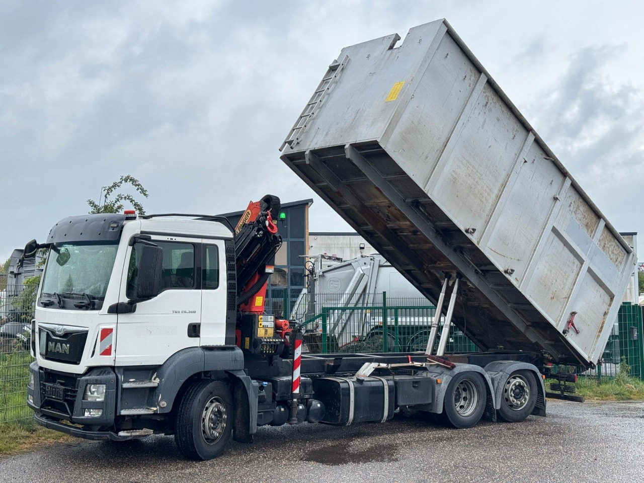 MAN 26.360 TGS Pafinger PK12002 Glaskipper 2 Trennw. - Самосвал: фото 1 MAN 26.360 TGS Pafinger PK12002 Glaskipper 2 Trennw. - Самосвал: фото 1