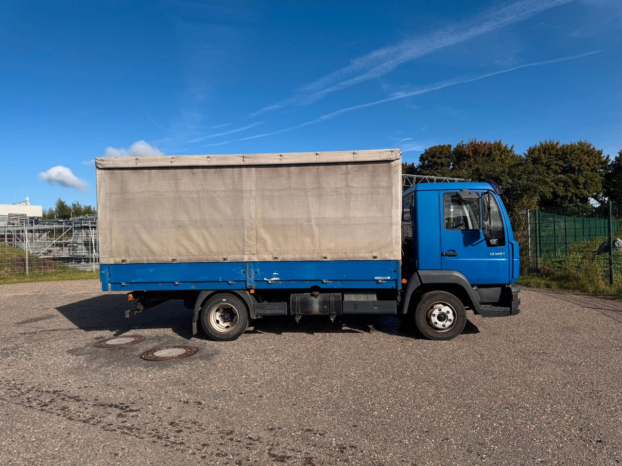 Тентованный фургон MAN 8.140 4X2 Pritsche Plane Original Km: фото 10