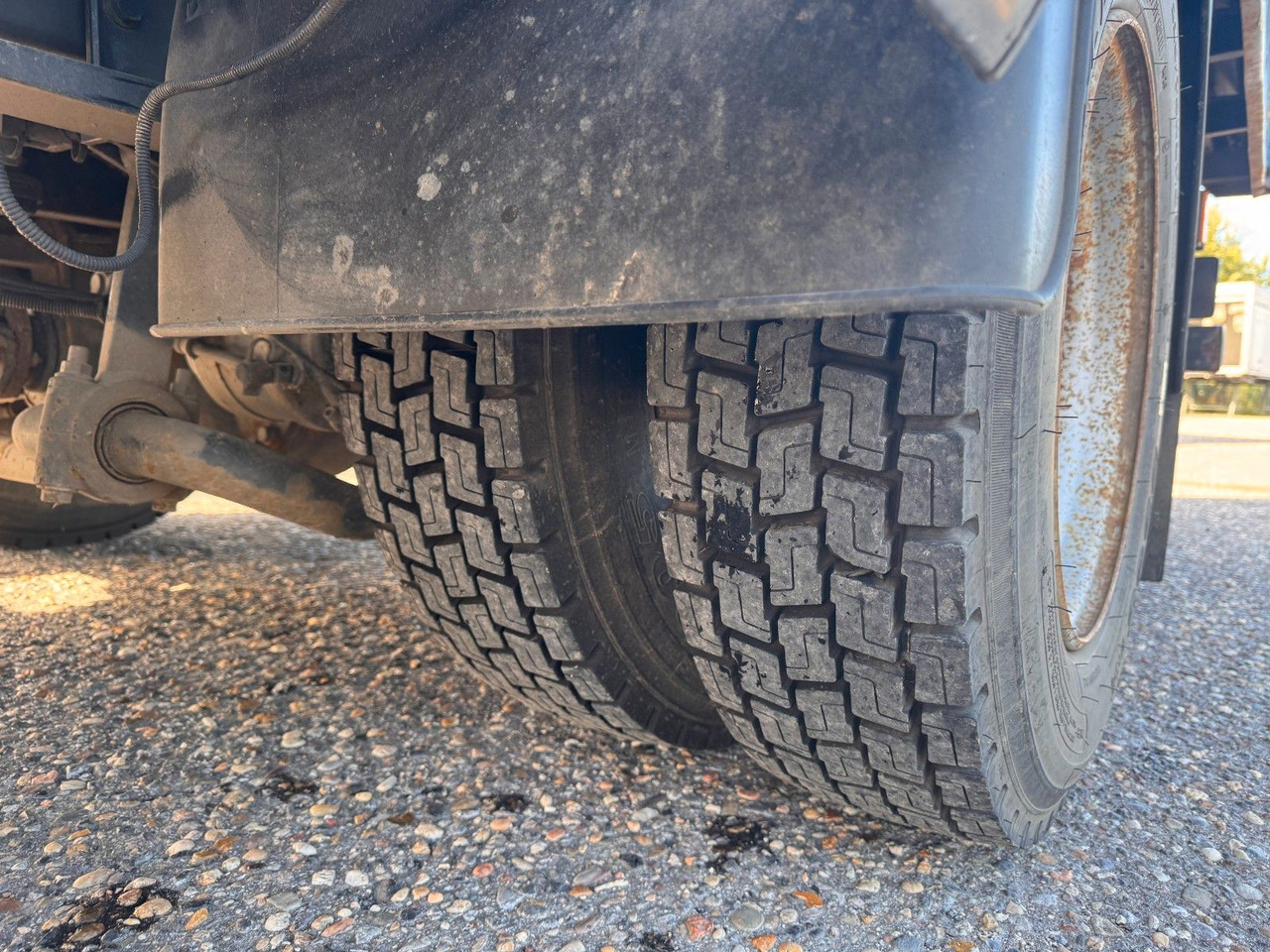 Тентованный фургон MAN 8.140 4X2 Pritsche Plane Original Km: фото 7