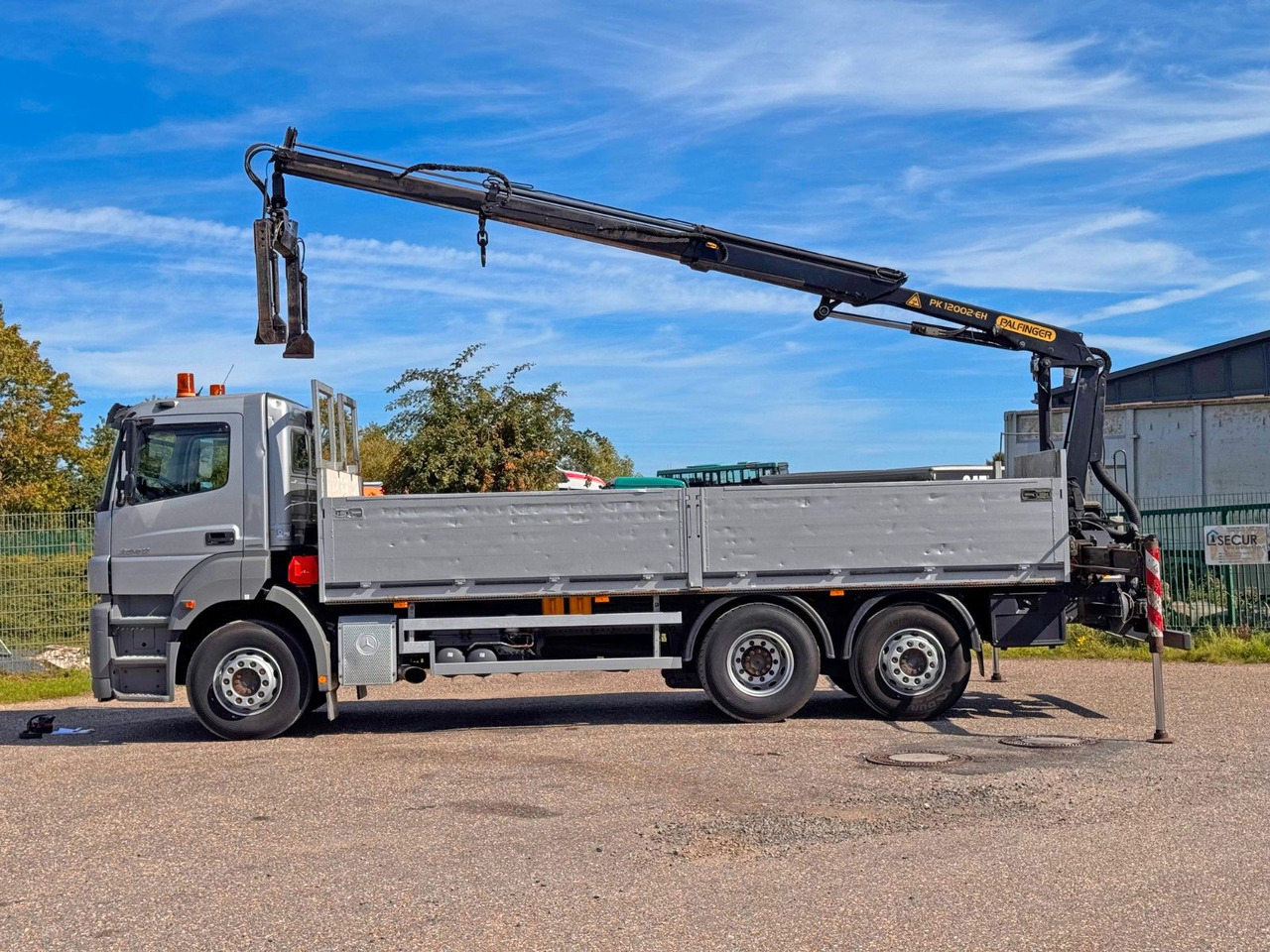 Mercedes-Benz 2540 6X2 Pritsche Palfinger PK 12002 mit Funk - Автоманипулятор: фото 1 Mercedes-Benz 2540 6X2 Pritsche Palfinger PK 12002 mit Funk - Автоманипулятор: фото 1