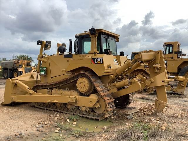 CAT D8T - Бульдозер: фото 2 CAT D8T - Бульдозер: фото 2