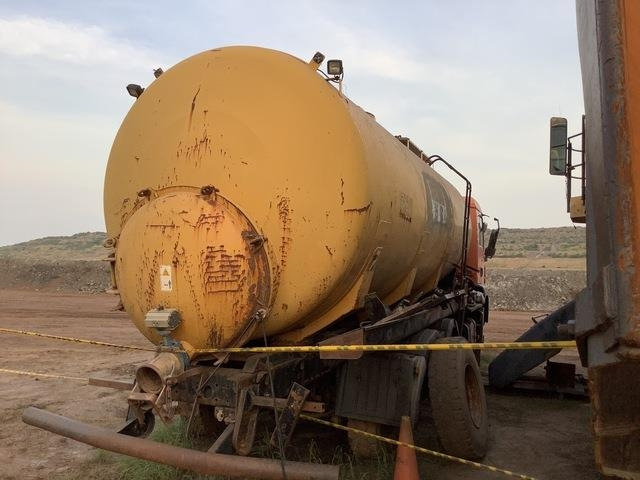 MAN 33.363 - Грузовик-цистерна: фото 3 MAN 33.363 - Грузовик-цистерна: фото 3