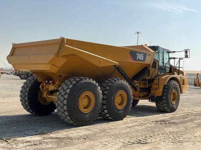 CAT 745 - Сочленённый самосвал: фото 2 CAT 745 - Сочленённый самосвал: фото 2