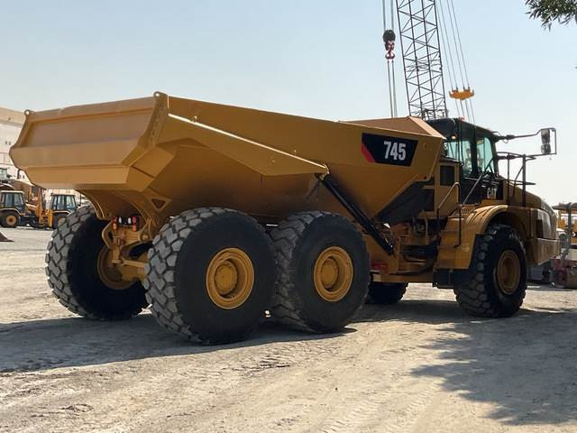 CAT 745 - Сочленённый самосвал: фото 3 CAT 745 - Сочленённый самосвал: фото 3