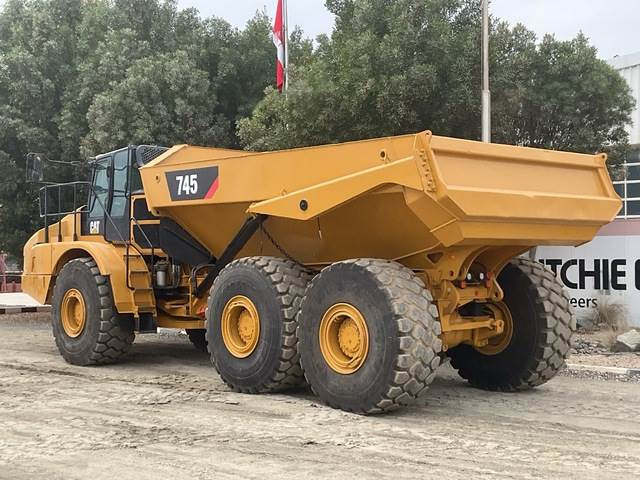 CAT 745 - Сочленённый самосвал: фото 2 CAT 745 - Сочленённый самосвал: фото 2