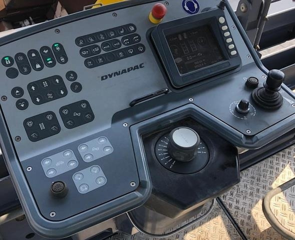 Асфальтоукладчик Dynapac SD2550CS: фото 11 Асфальтоукладчик Dynapac SD2550CS: фото 11