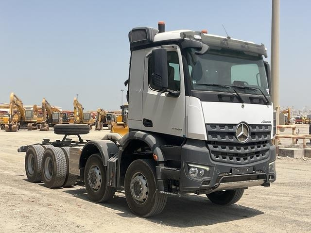 Mercedes-Benz Arocs 4240 - Грузовик-шасси: фото 4 Mercedes-Benz Arocs 4240 - Грузовик-шасси: фото 4