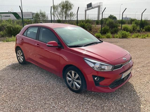 Kia Rio - Легковой автомобиль: фото 4 Kia Rio - Легковой автомобиль: фото 4