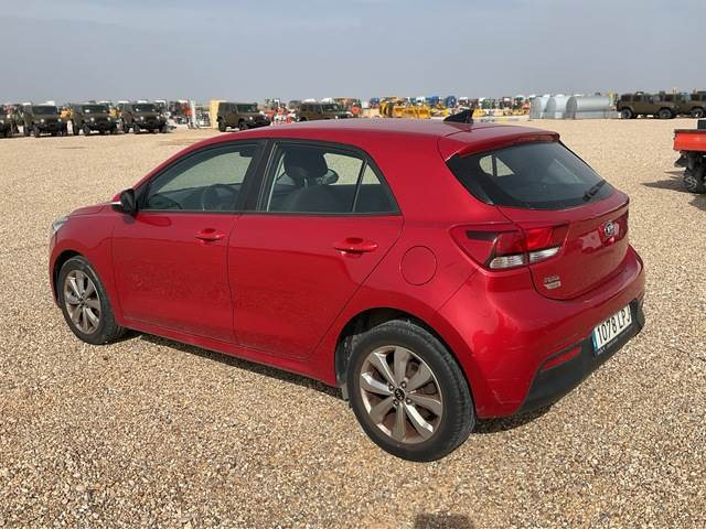 Kia Rio - Легковой автомобиль: фото 2 Kia Rio - Легковой автомобиль: фото 2
