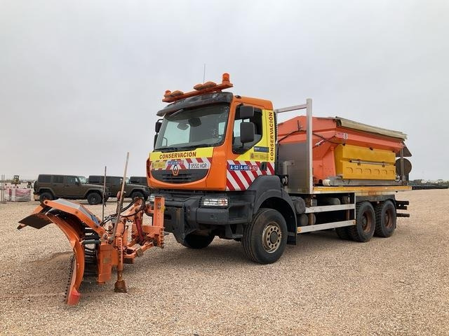 Renault Kerax 430.26 - Снегоуборочная машина: фото 1 Renault Kerax 430.26 - Снегоуборочная машина: фото 1