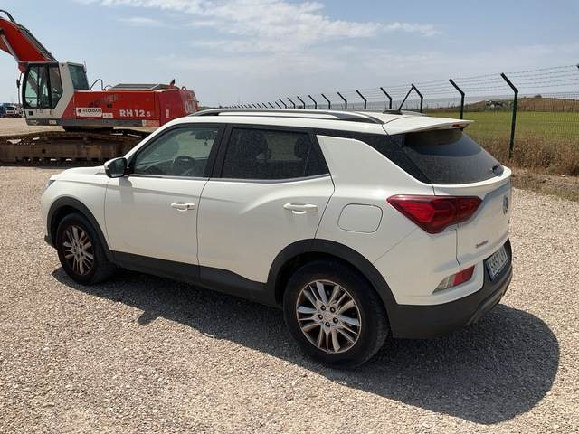 Ssangyong Korando - Легковой автомобиль: фото 2 Ssangyong Korando - Легковой автомобиль: фото 2