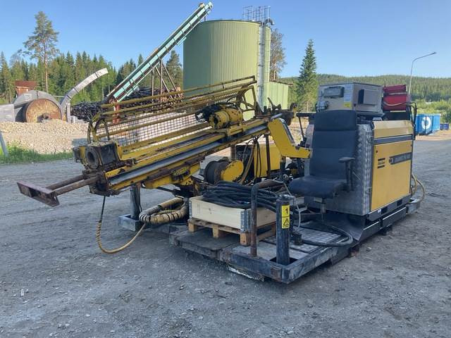 Atlas Copco Diamec U4 - Буровая машина: фото 1 Atlas Copco Diamec U4 - Буровая машина: фото 1