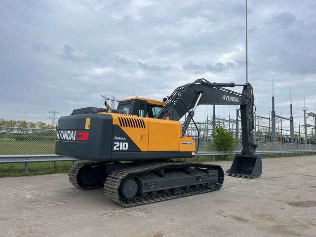 Hyundai R210 - Гусеничный экскаватор: фото 3 Hyundai R210 - Гусеничный экскаватор: фото 3