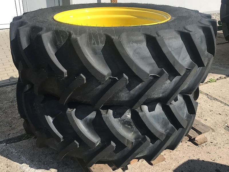 Mitas 420/85 R34 AC 85 - Колесо для Тракторов: фото 1 Mitas 420/85 R34 AC 85 - Колесо для Тракторов: фото 1