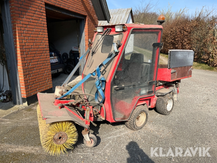 Коммунальный трактор Redskabsbærer HTF Boxer 4wd med kost: фото 1