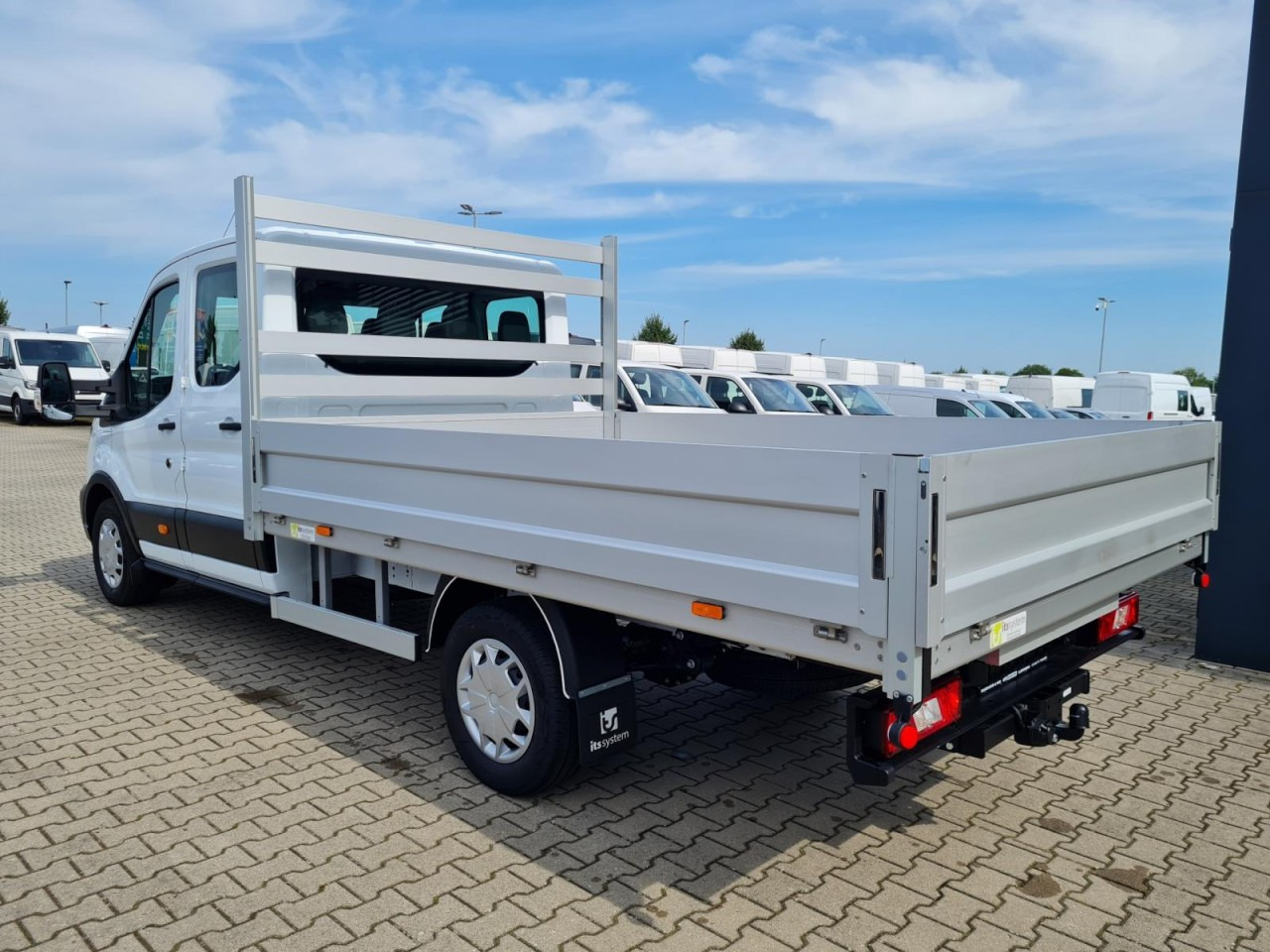 Малотоннажный бортовой грузовик, Грузопассажирский фургон Ford Transit 350 Doka L3 L4 Trend RWD AHK KLIMA TEMPOMAT: фото 6 Малотоннажный бортовой грузовик, Грузопассажирский фургон Ford Transit 350 Doka L3 L4 Trend RWD AHK KLIMA TEMPOMAT: фото 6