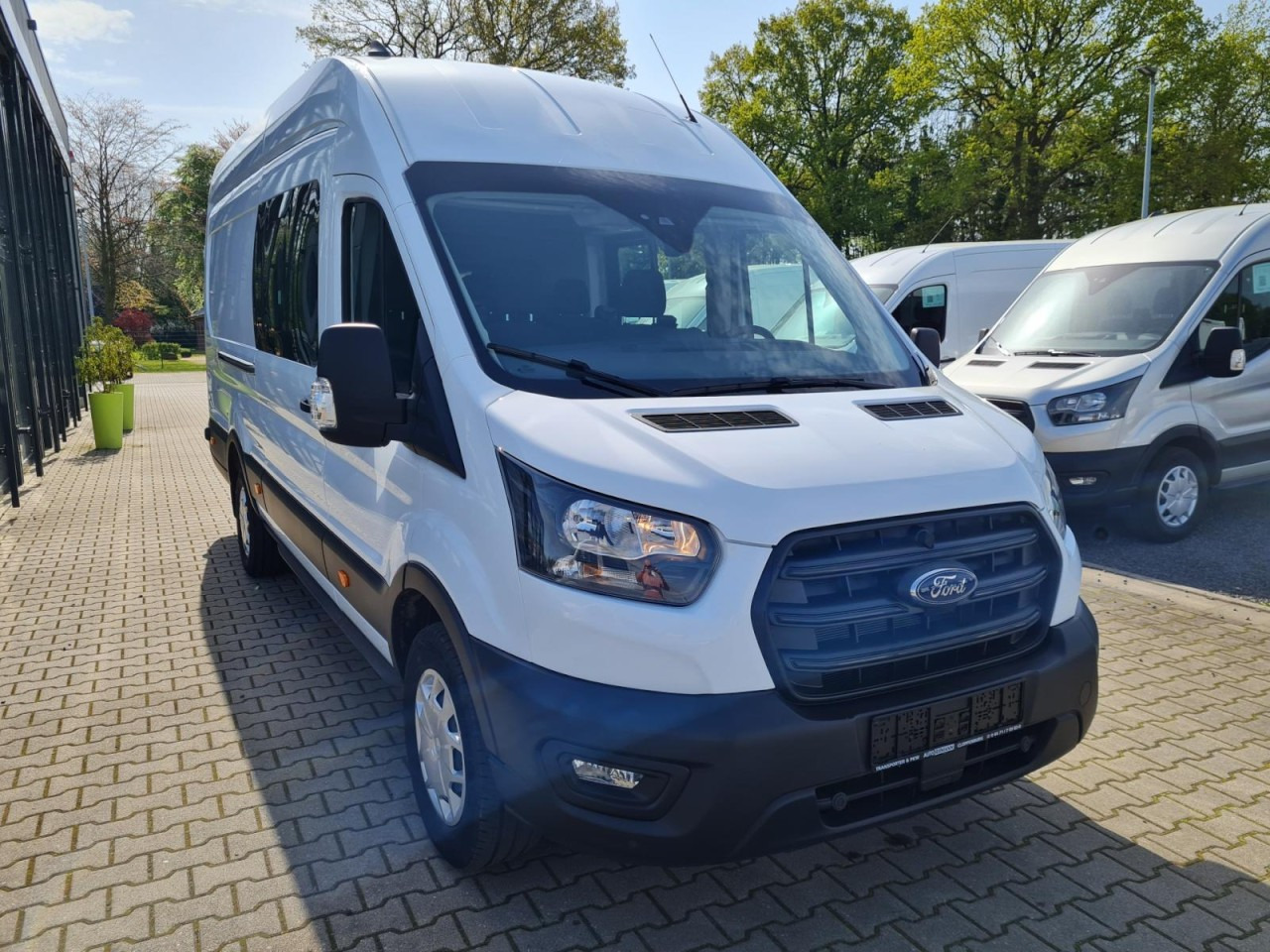 Ford Transit 350 Kasten L4H3 Doka Trend Mixto RWD - Цельнометаллический фургон, Грузопассажирский фургон: фото 2 Ford Transit 350 Kasten L4H3 Doka Trend Mixto RWD - Цельнометаллический фургон, Грузопассажирский фургон: фото 2
