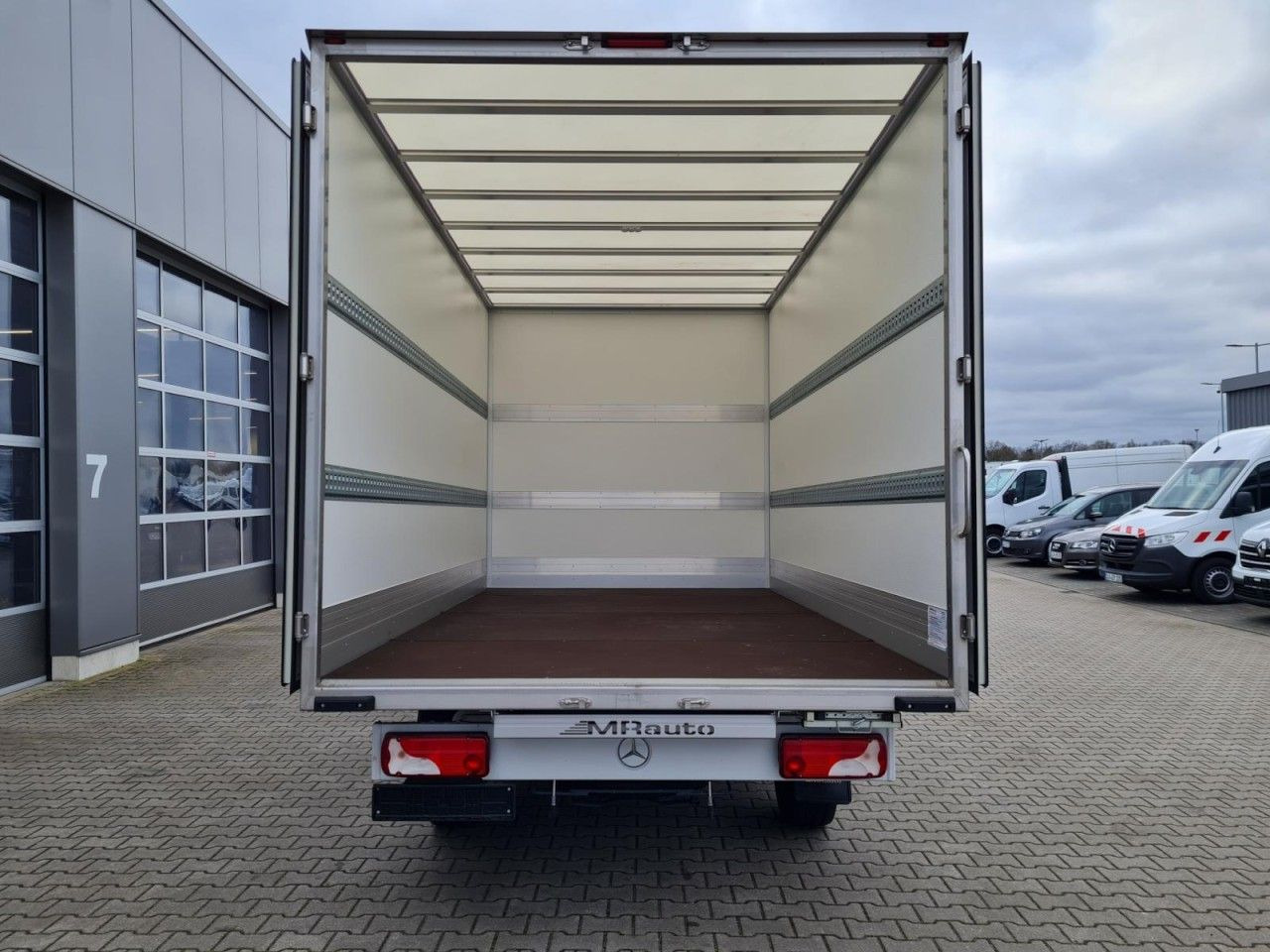 Mercedes-Benz Sprinter 315 CDi Koffer lang MBux Klima - Малотоннажный фургон: фото 5 Mercedes-Benz Sprinter 315 CDi Koffer lang MBux Klima - Малотоннажный фургон: фото 5
