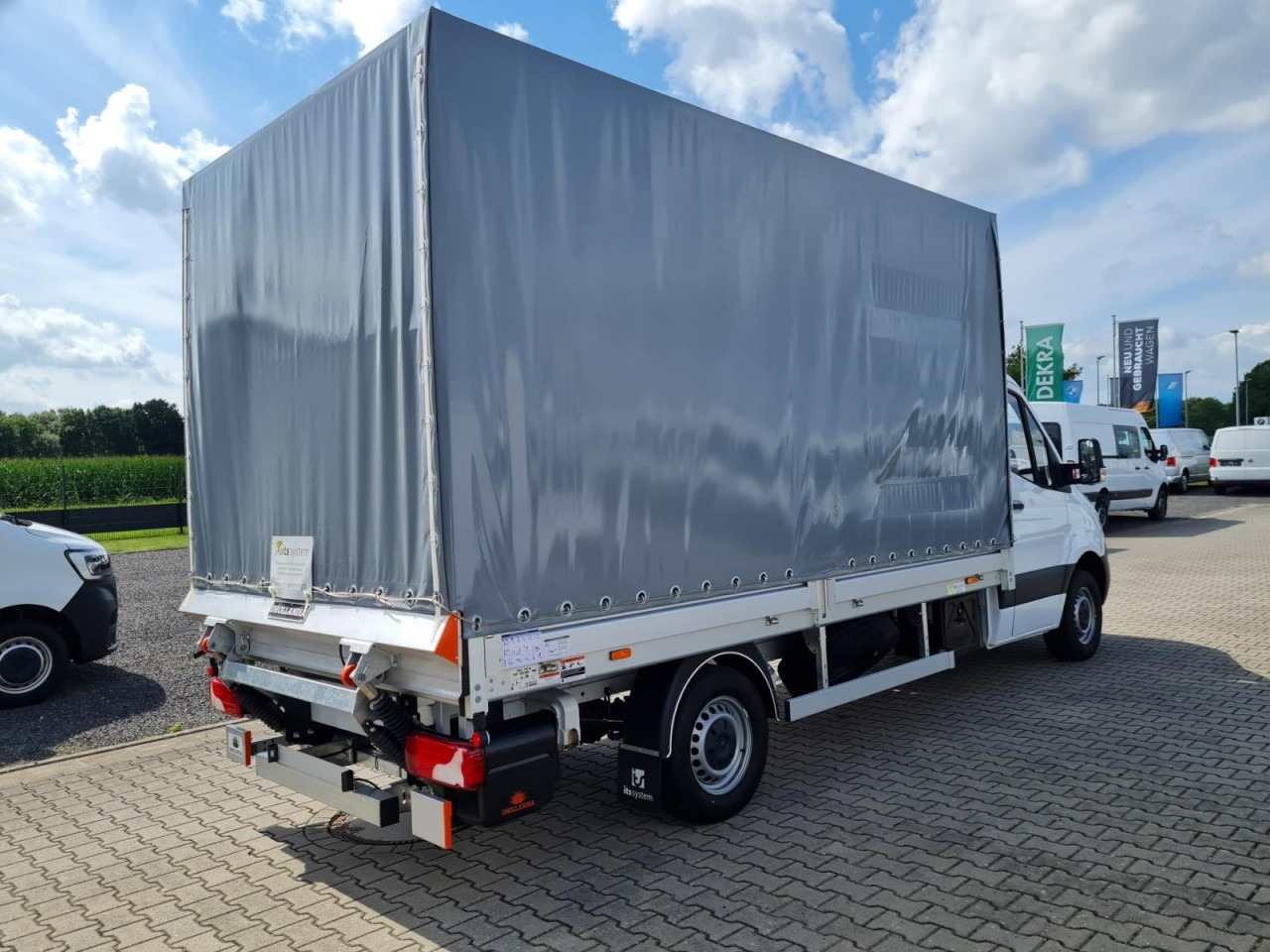 Mercedes-Benz Sprinter 315 RWD Pritsche Schiebe Plane LBW KLIMA TEMPOMAT - Тентованный фургон: фото 5 Mercedes-Benz Sprinter 315 RWD Pritsche Schiebe Plane LBW KLIMA TEMPOMAT - Тентованный фургон: фото 5