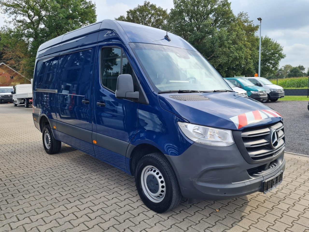 Mercedes-Benz Sprinter 316 Kasten CDI MR RWD AHK MBUX KAMERA - Цельнометаллический фургон: фото 3 Mercedes-Benz Sprinter 316 Kasten CDI MR RWD AHK MBUX KAMERA - Цельнометаллический фургон: фото 3
