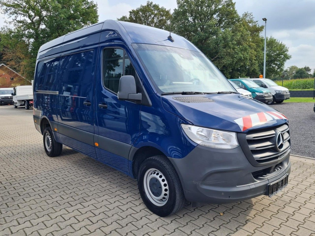 Mercedes-Benz Sprinter 316 Kasten CDI MR RWD AHK MBUX KAMERA - Цельнометаллический фургон: фото 3 Mercedes-Benz Sprinter 316 Kasten CDI MR RWD AHK MBUX KAMERA - Цельнометаллический фургон: фото 3
