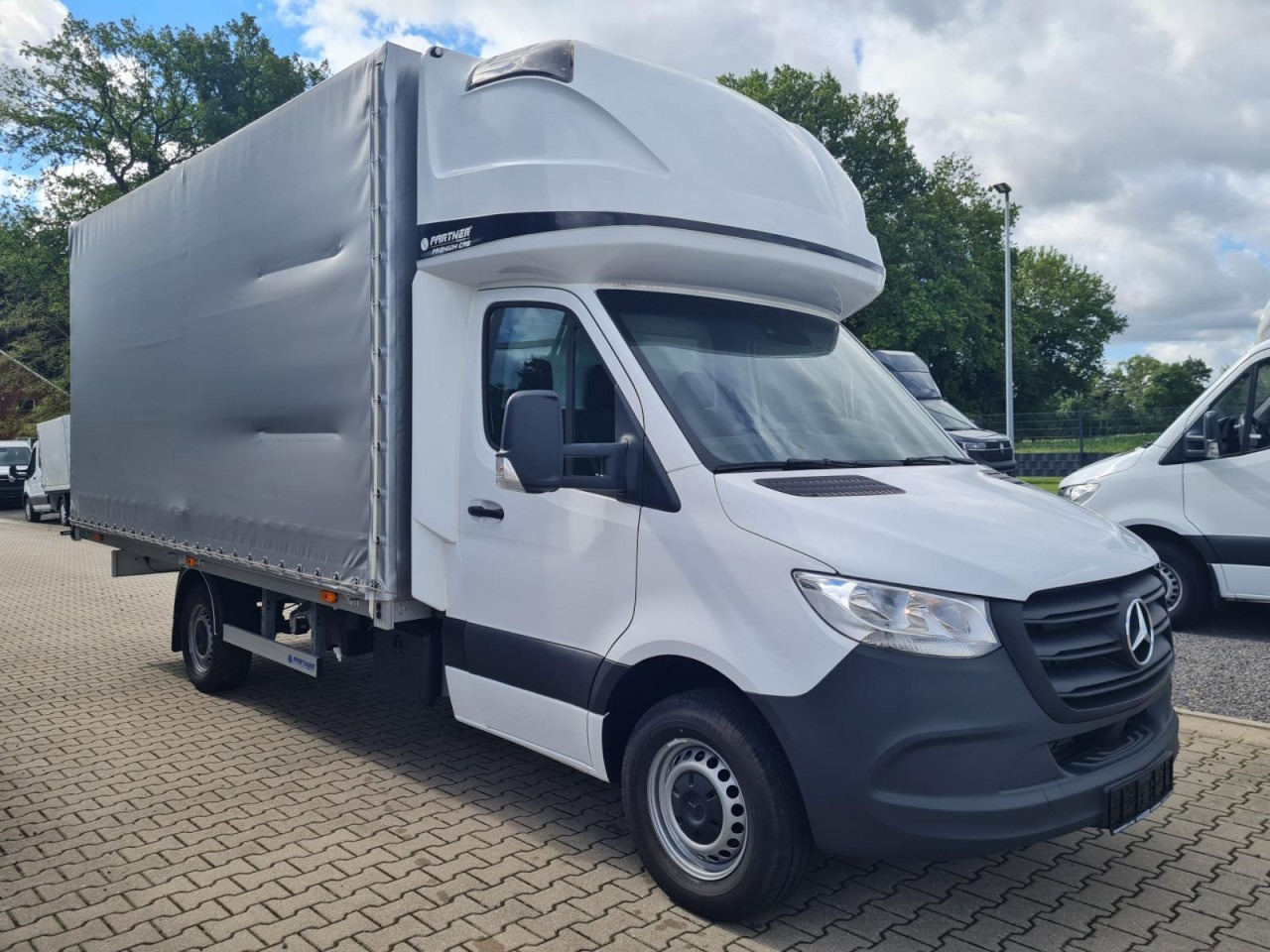 Mercedes-Benz Sprinter 317 Pritsche Plane Schlafkab RWD 10 Pal - Тентованный фургон: фото 3 Mercedes-Benz Sprinter 317 Pritsche Plane Schlafkab RWD 10 Pal - Тентованный фургон: фото 3