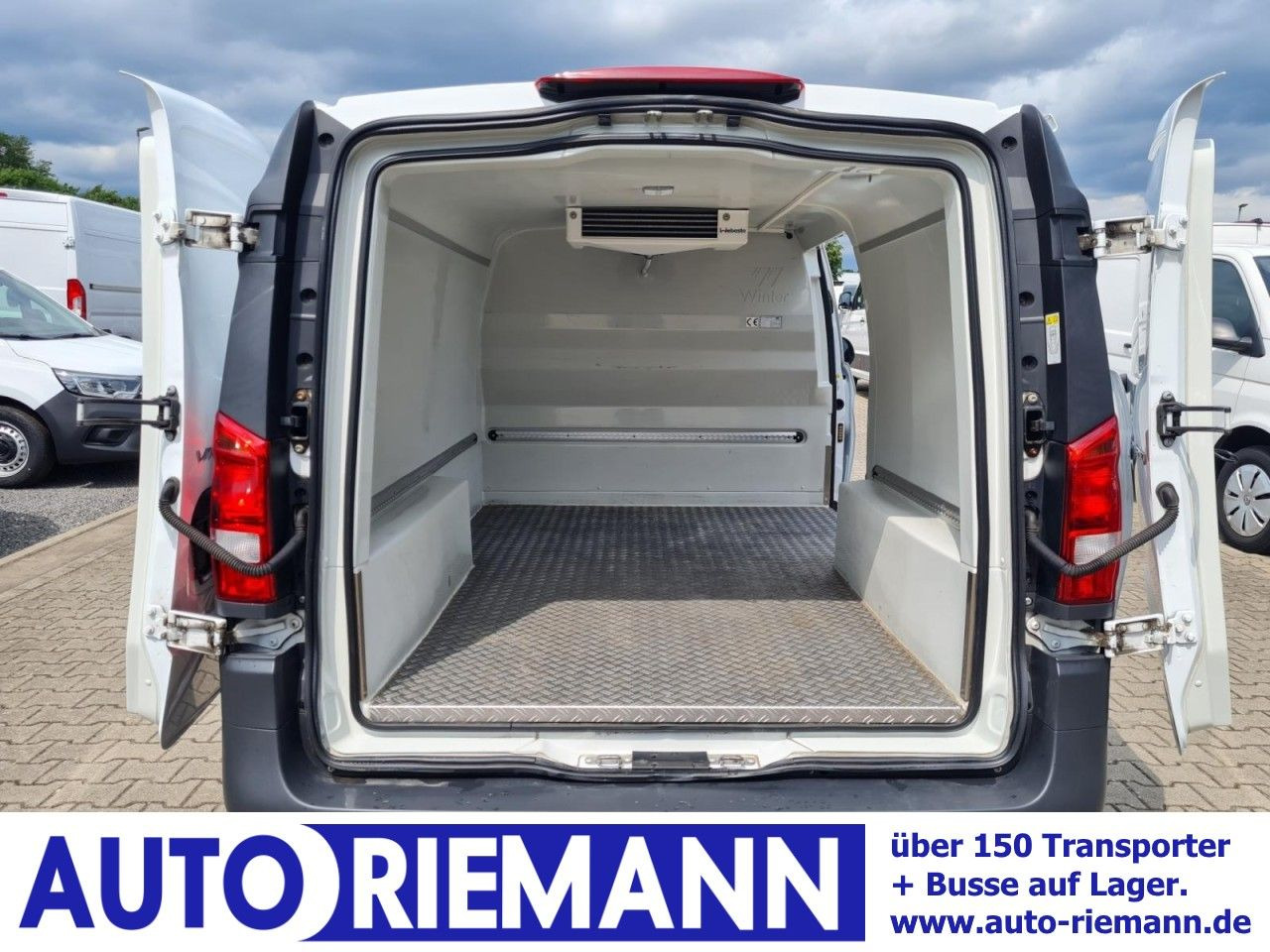 Mercedes-Benz Vito 116 Cdi Kühlkasten lang Stand/Fahrkühl HEIZ - Малотоннажный рефрижератор: фото 1 Mercedes-Benz Vito 116 Cdi Kühlkasten lang Stand/Fahrkühl HEIZ - Малотоннажный рефрижератор: фото 1