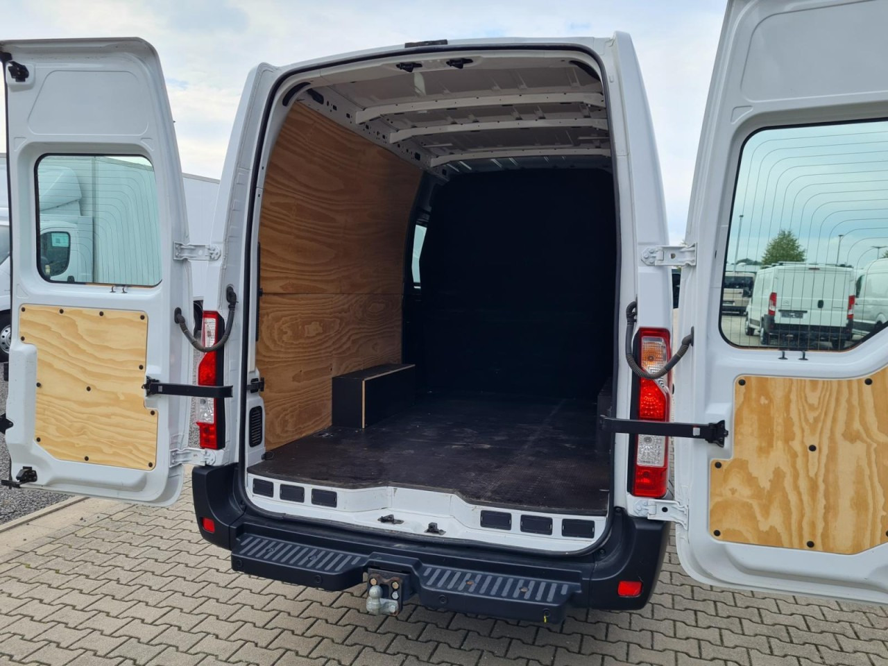 Цельнометаллический фургон, Грузопассажирский фургон Renault Master 35 Kasten LR Doka 6-Sitze 4x4 Allrad AHK KLIMA PDC: фото 7