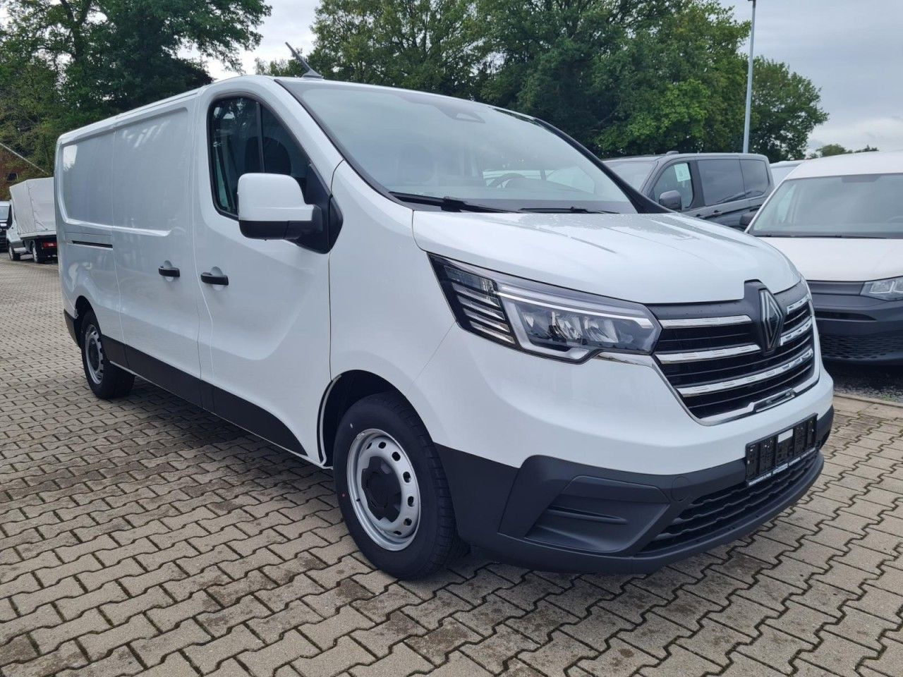 Renault Trafic Kühlkasten 3.0t L2 KLIMA LED NAVI_APP TEM - Малотоннажный рефрижератор: фото 3 Renault Trafic Kühlkasten 3.0t L2 KLIMA LED NAVI_APP TEM - Малотоннажный рефрижератор: фото 3