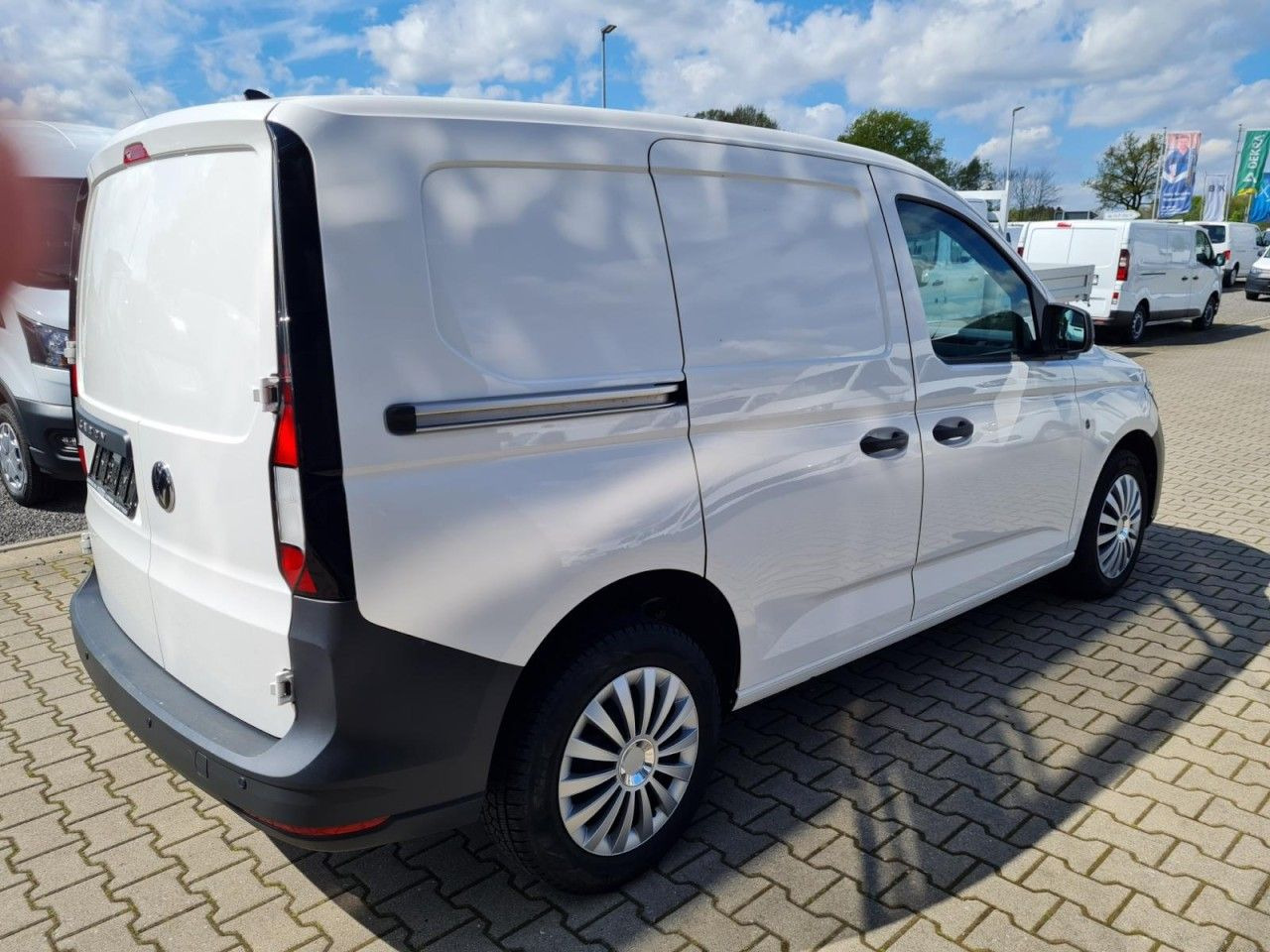 Volkswagen Caddy Kasten Cargo 2.0 TDI KLIMA KOMFORT PDC - Легковой фургон: фото 4 Volkswagen Caddy Kasten Cargo 2.0 TDI KLIMA KOMFORT PDC - Легковой фургон: фото 4